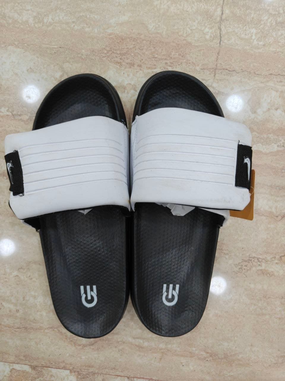 Unisex Black and White Slides