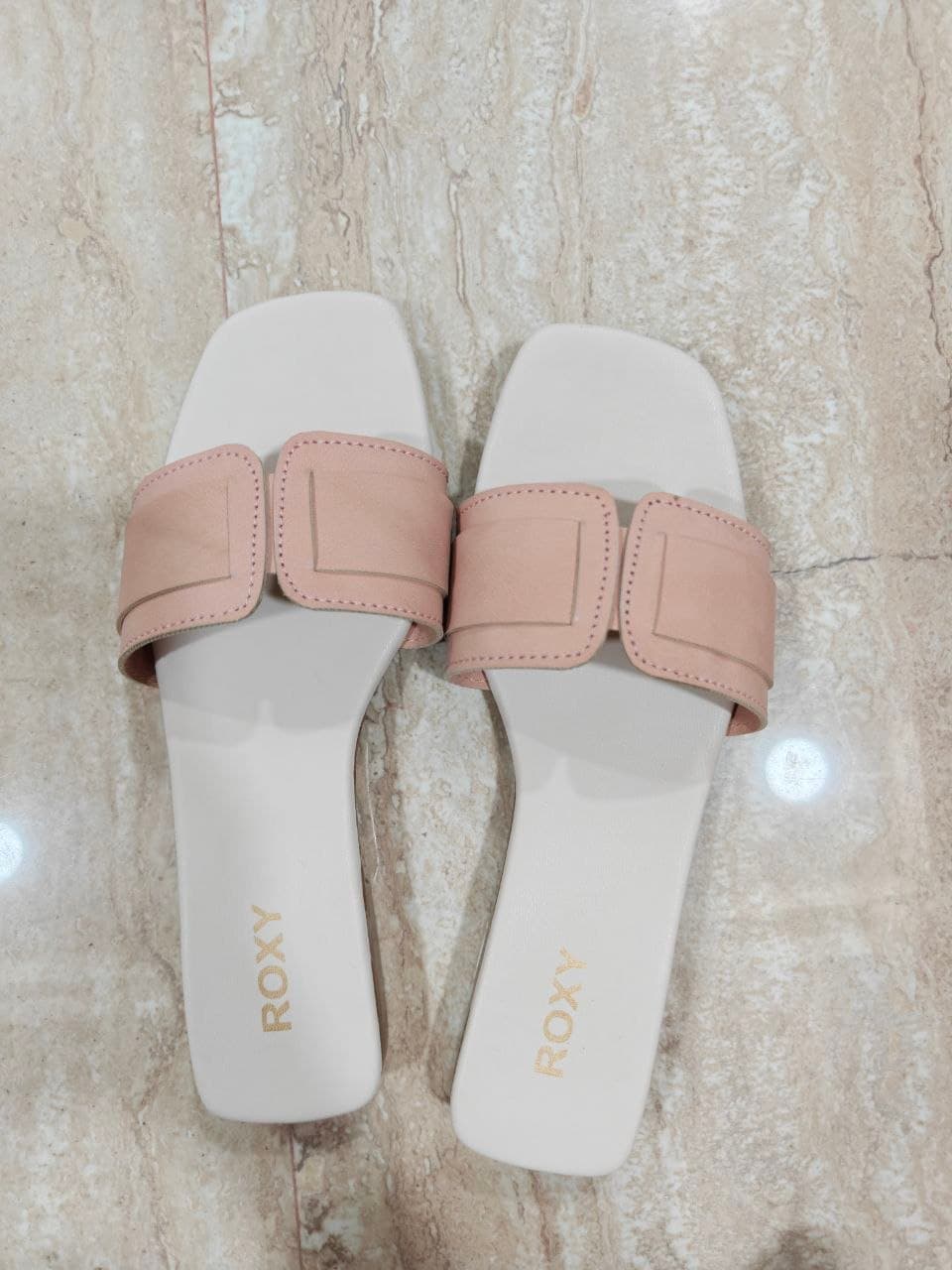 Roxy Women's Pink Sandals