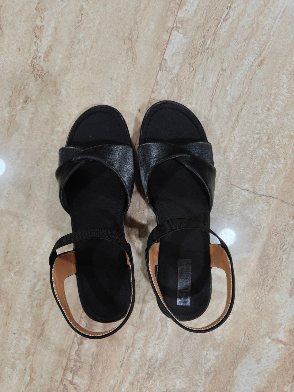 KML Women's Black Sandals